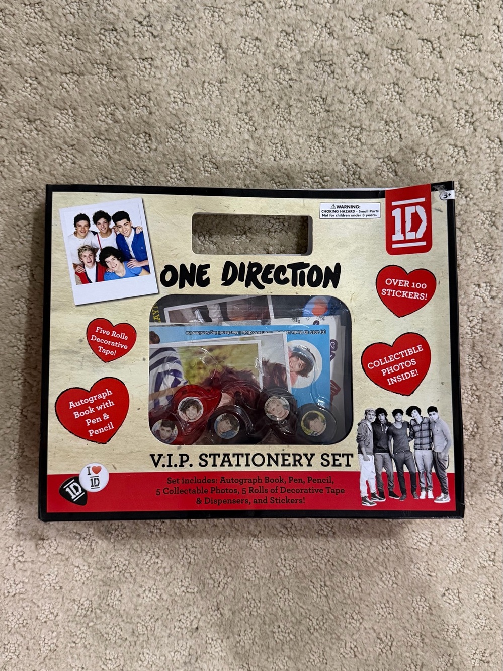 One Direction VIP Stationery Set and pencil case - Picture 4 of 4